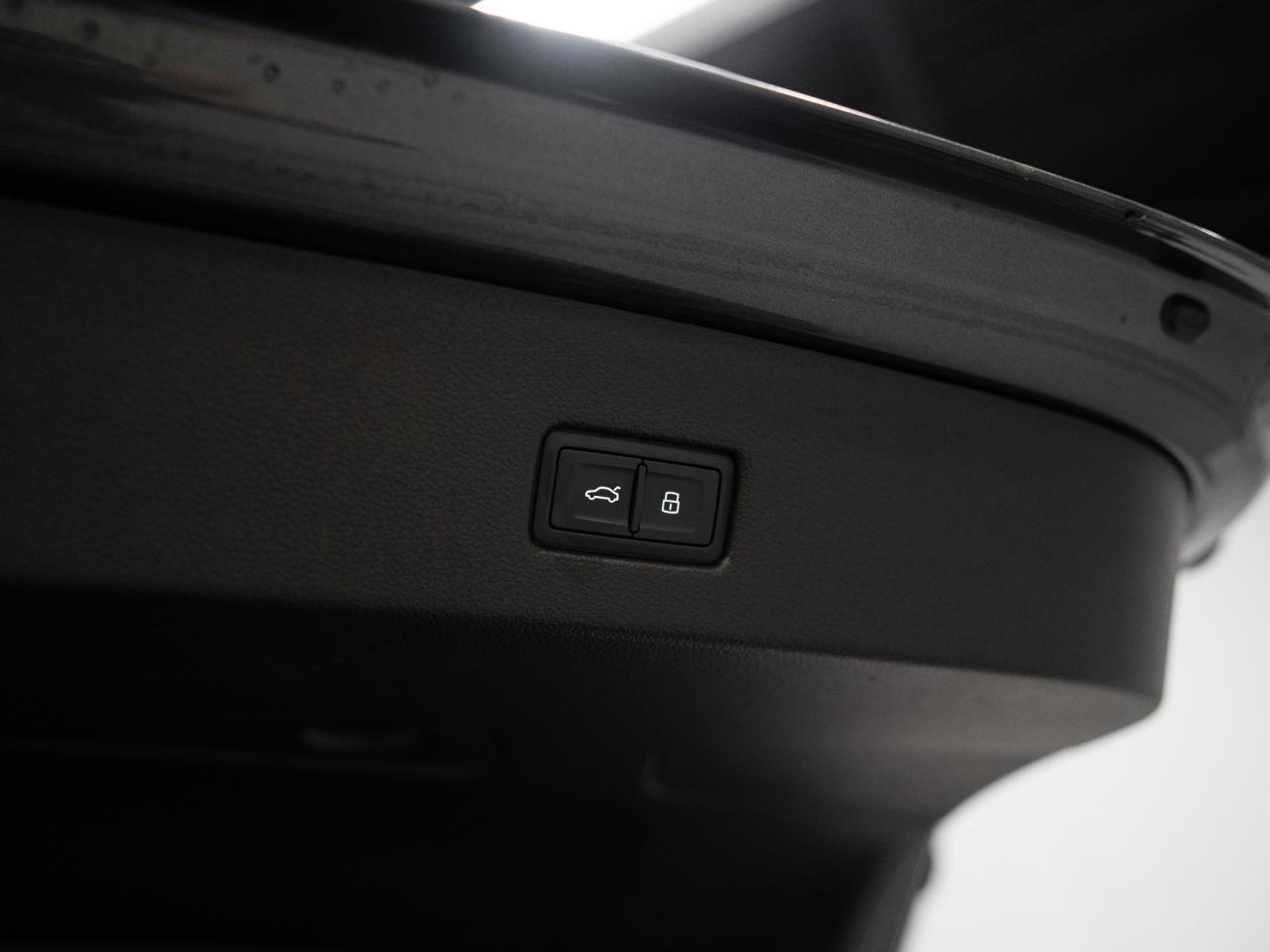 2021 Audi RS 7 DYNAMIC PKG | CARBON OPTICS | 22 IN Photo