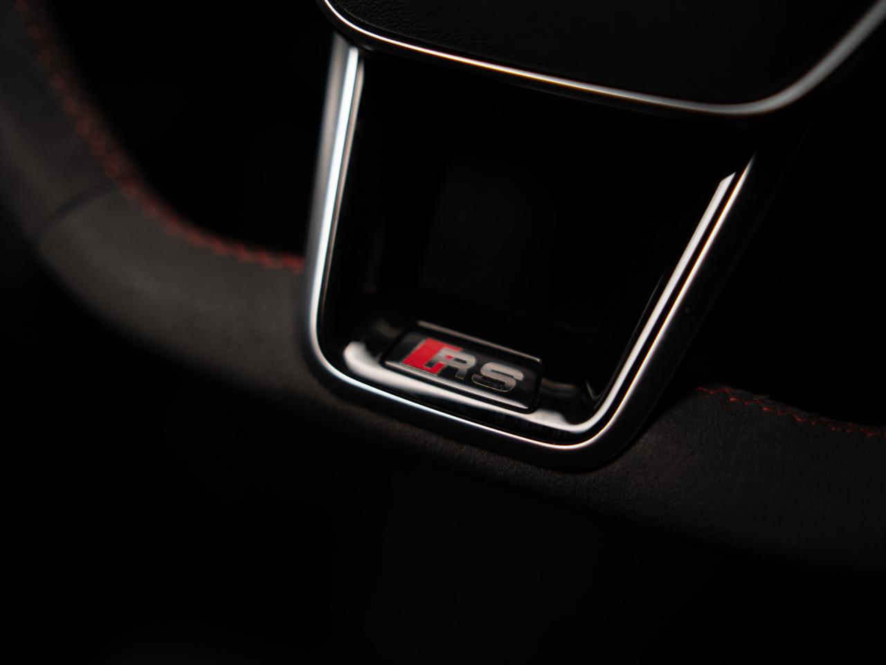 2021 Audi RS 7 DYNAMIC PKG | CARBON OPTICS | 22 IN Photo