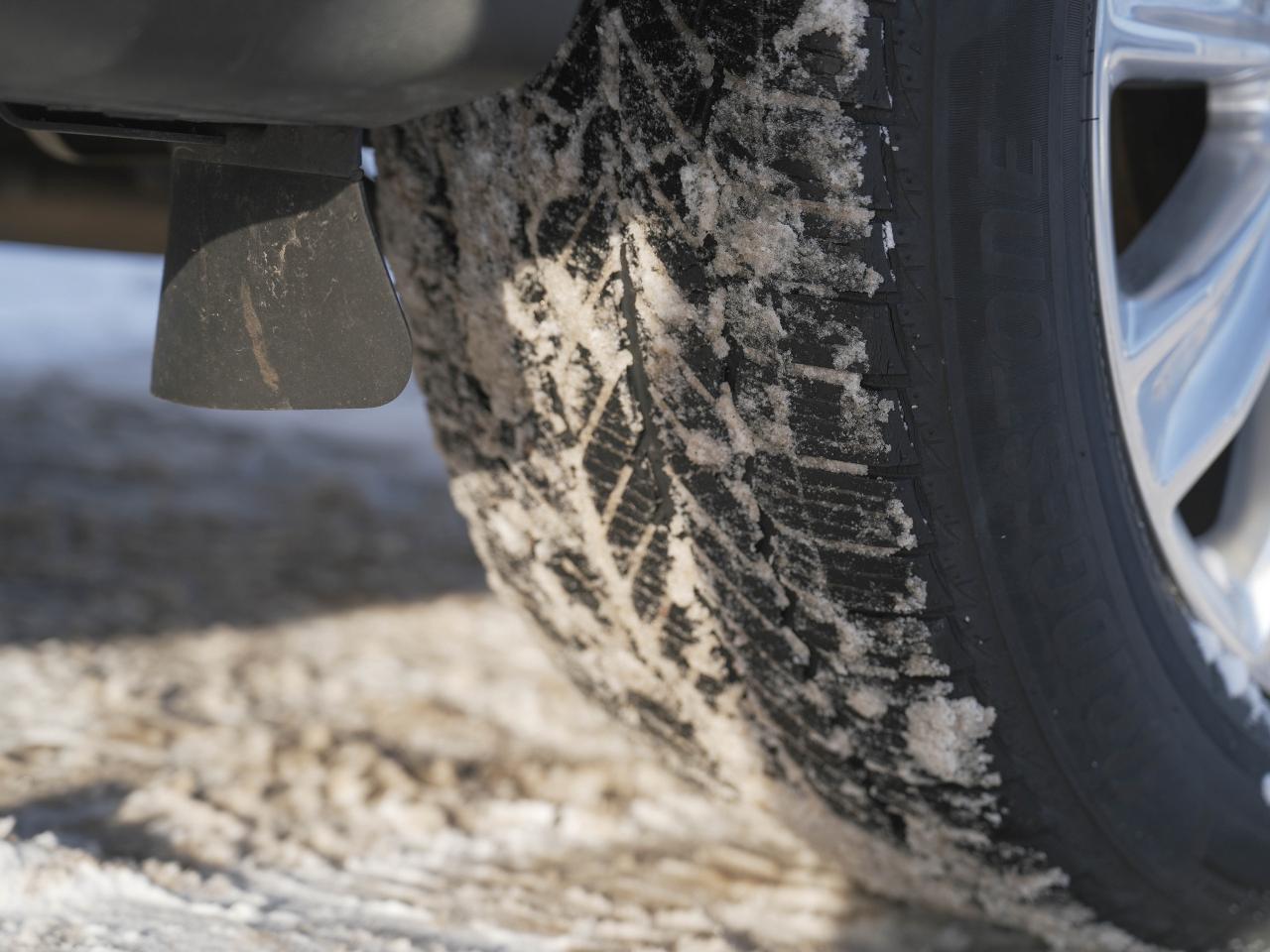 2021 Ford Explorer LIMITED | 4X4 | 3 ROWS OF SEATING! | PANO ROOF | Photo