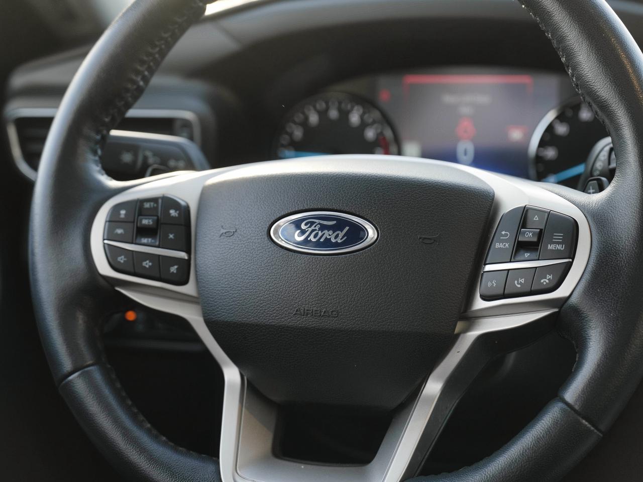 2021 Ford Explorer LIMITED | 4X4 | 3 ROWS OF SEATING! | PANO ROOF | Photo