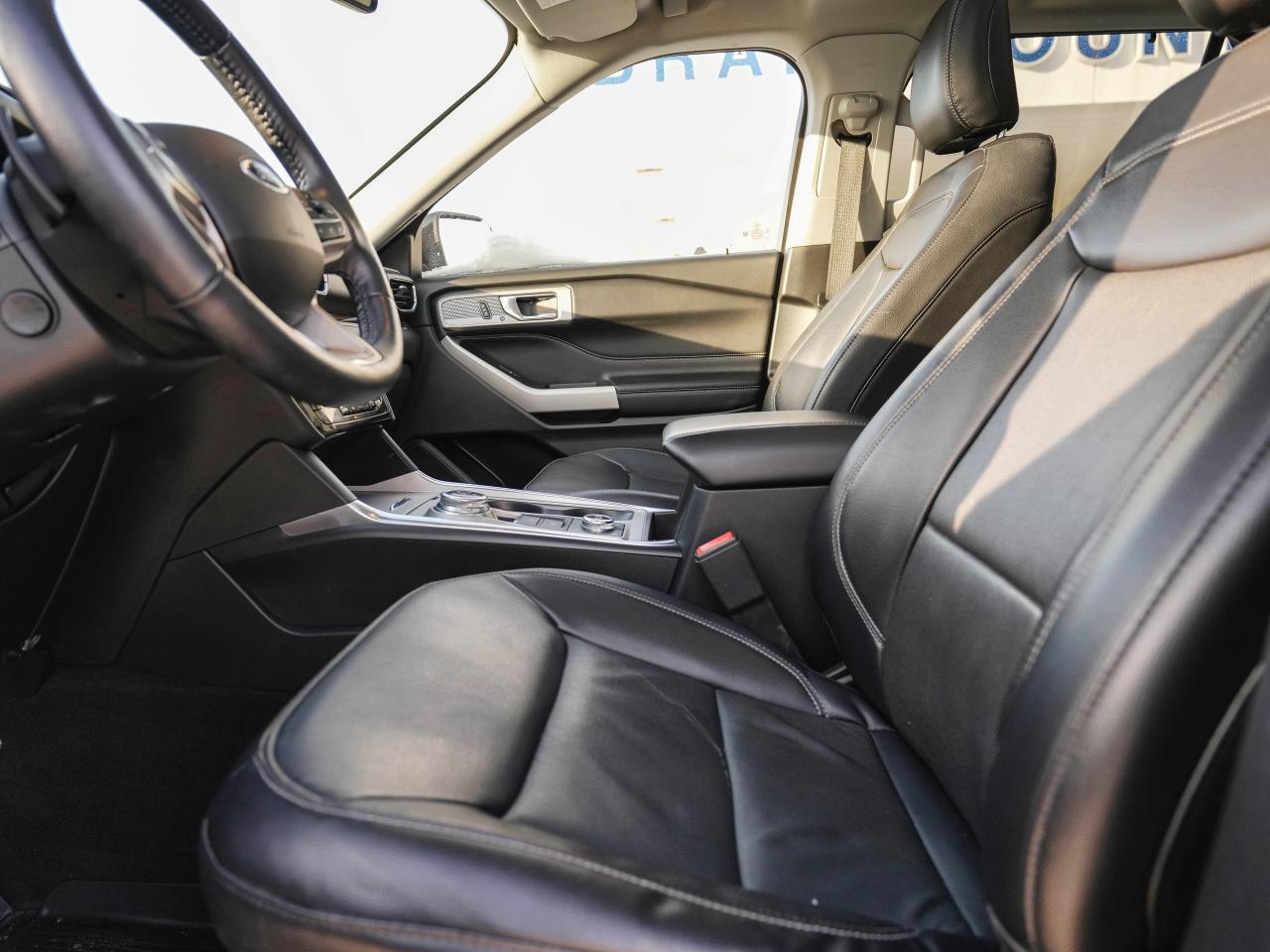 2021 Ford Explorer LIMITED | 4X4 | 3 ROWS OF SEATING! | PANO ROOF | Photo