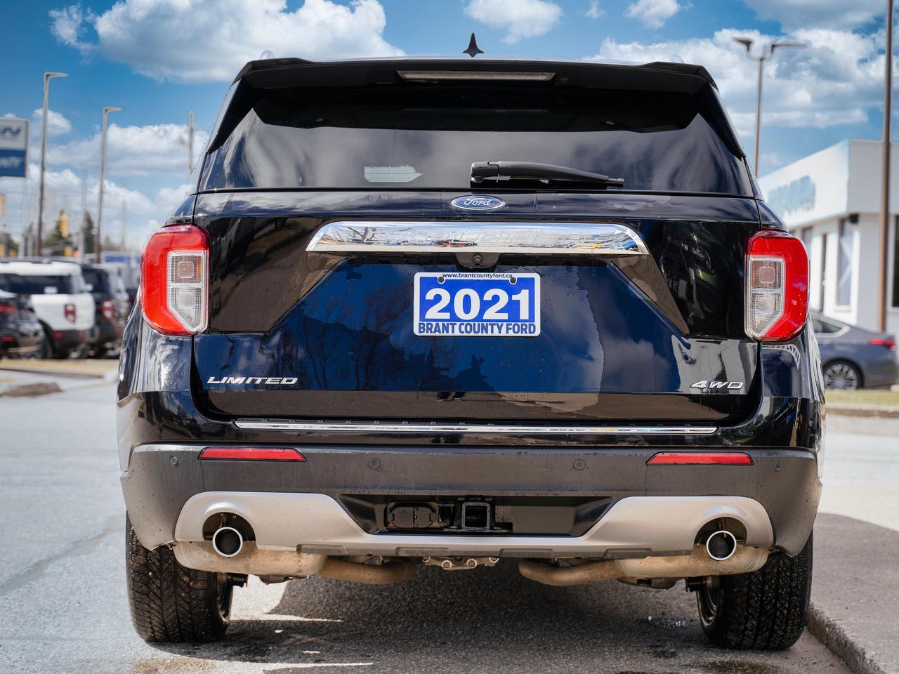 2021 Ford Explorer LIMITED | 4X4 | 3 ROWS OF SEATING! | PANO ROOF | Photo4