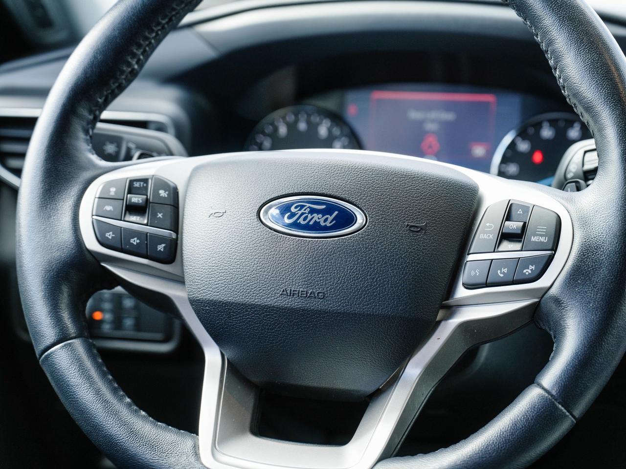 2021 Ford Explorer LIMITED | 4X4 | 3 ROWS OF SEATING! | PANO ROOF | Photo