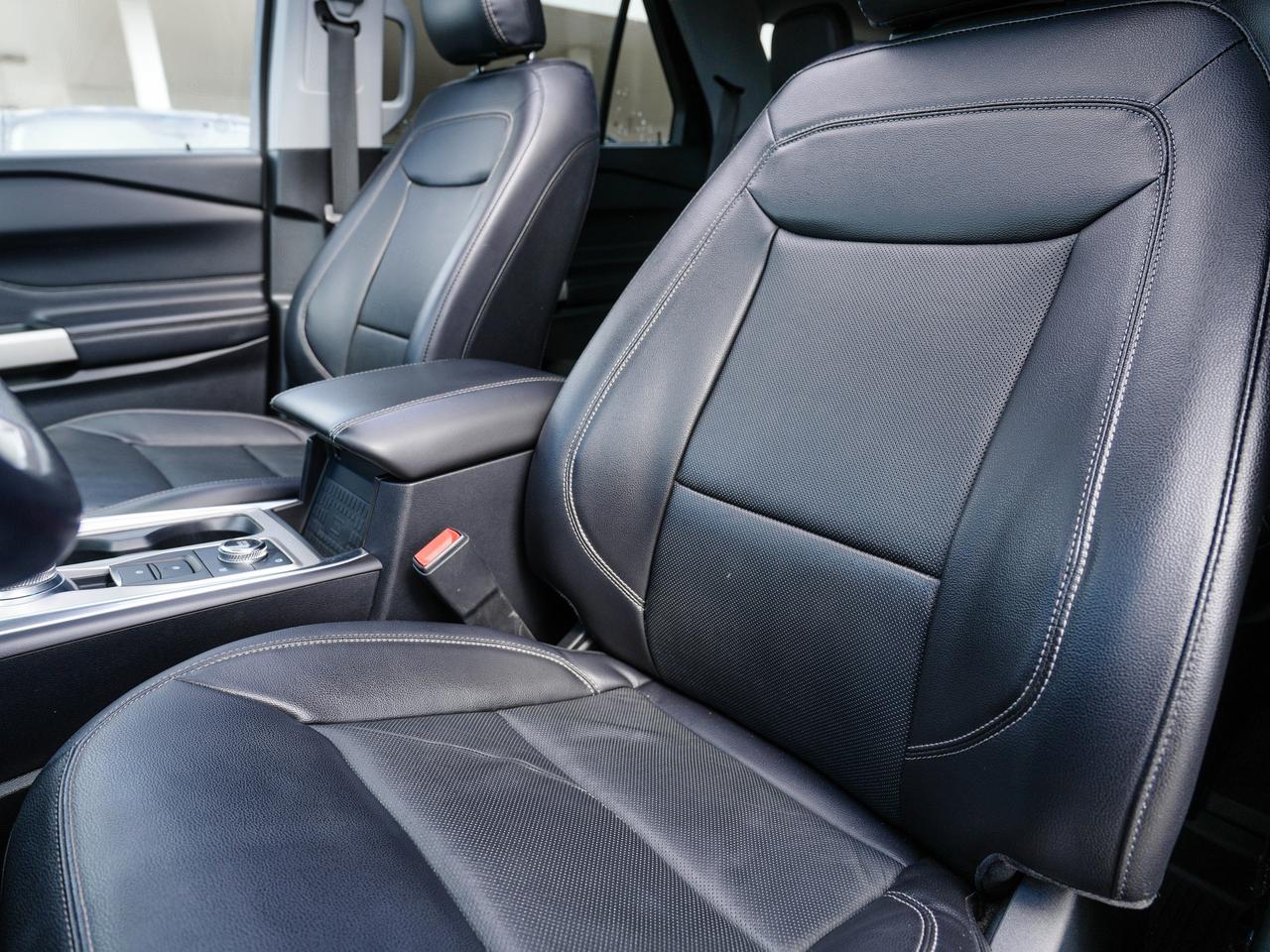 2021 Ford Explorer LIMITED | 4X4 | 3 ROWS OF SEATING! | PANO ROOF | Photo