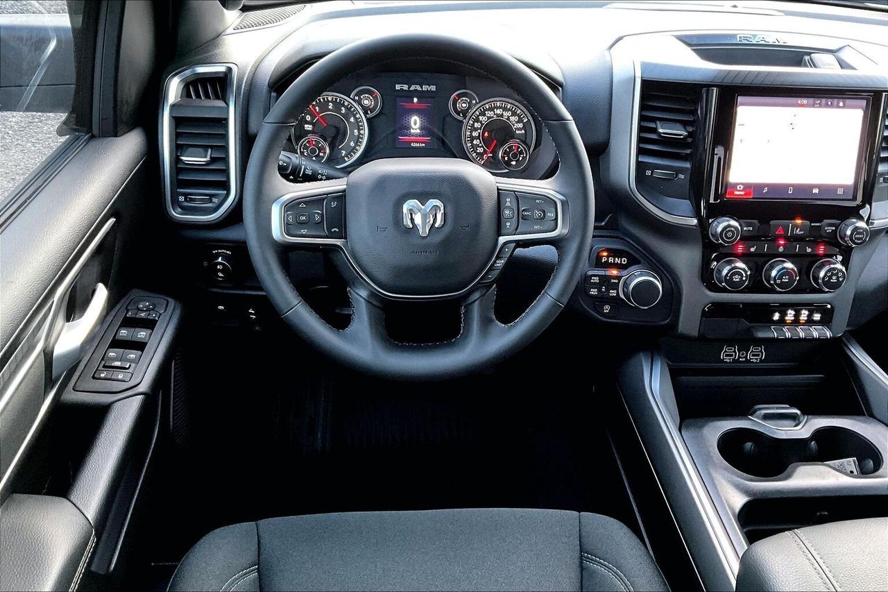 2025 RAM 1500 Big Horn Sport | Duratrac Tires | Level Kit | 4X4 Photo4