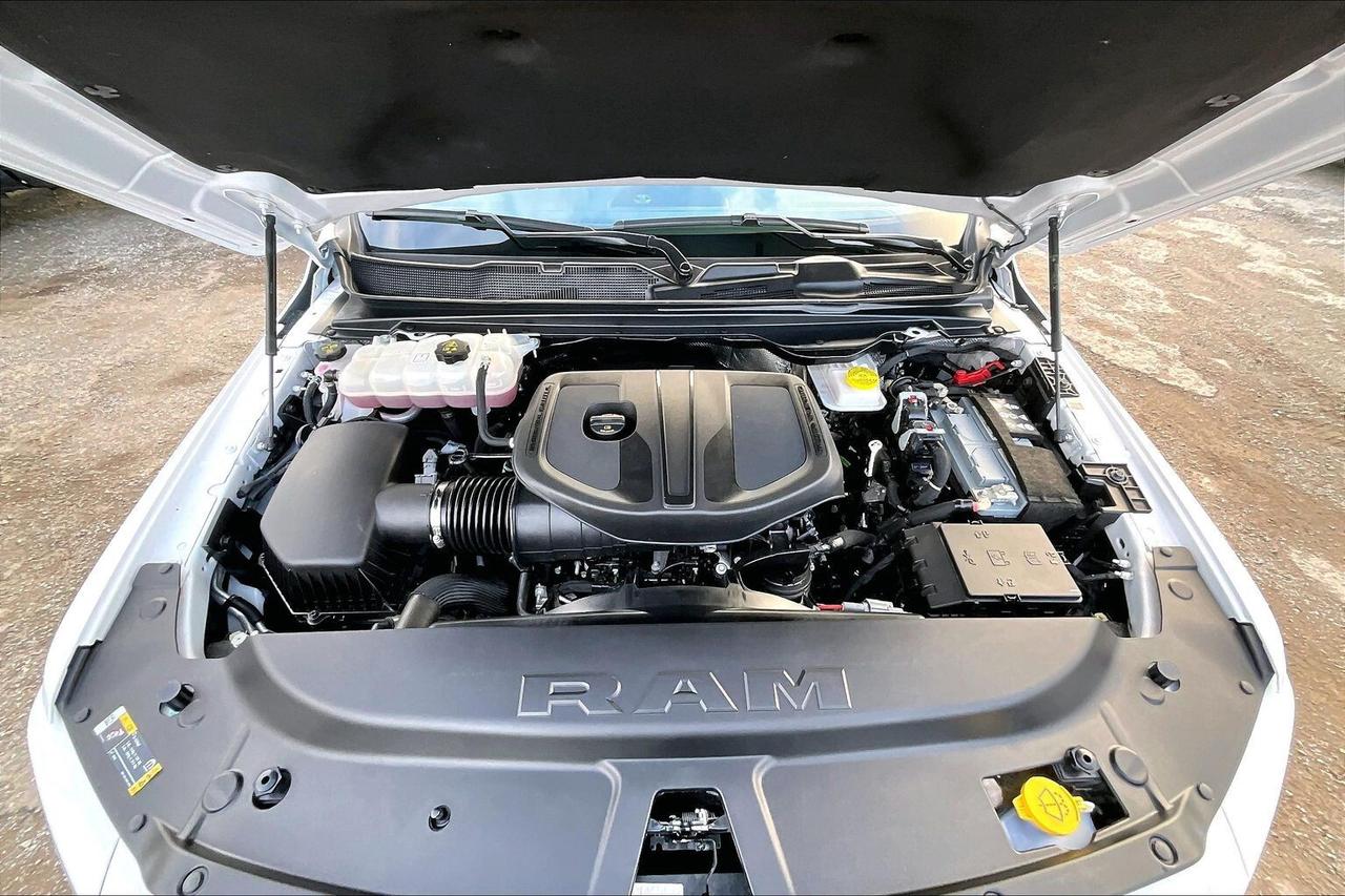 2025 RAM 1500 Big Horn Sport | Duratrac Tires | Level Kit | 4X4 Photo