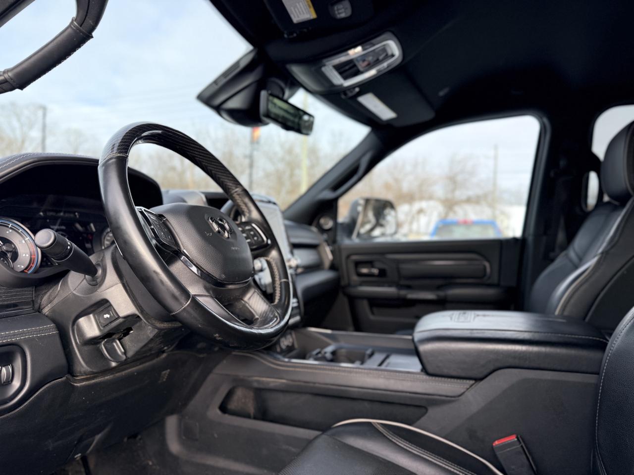 2022 RAM 2500 Limited 4x4 Mega Cab 6'4  Box | NAVIGATION | Photo