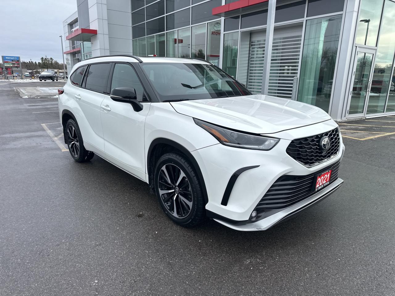 2021 Toyota Highlander XSE- New tires & Brakes Photo2