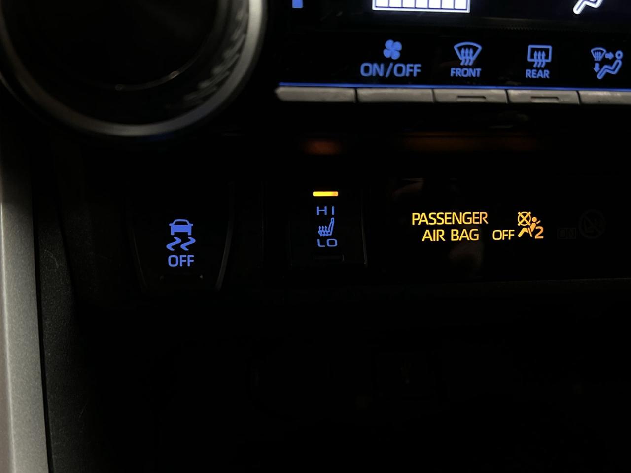 2021 Toyota RAV4 AWD |HTD SEATS |CARPLAY |BLUETOOTH | ADAPT. CRUISE Photo