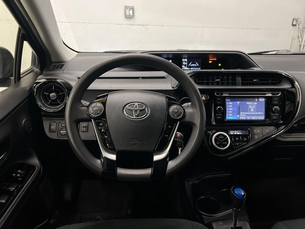 2018 Toyota Prius c HYBRID | REAR CAM | KEYLESS ENTRY |BLUETOOTH Photo