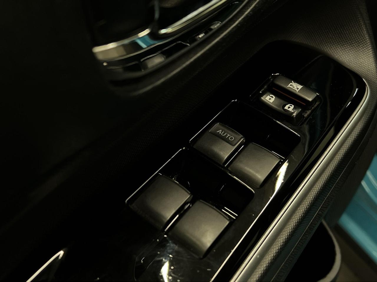 2018 Toyota Prius c HYBRID | REAR CAM | KEYLESS ENTRY |BLUETOOTH Photo