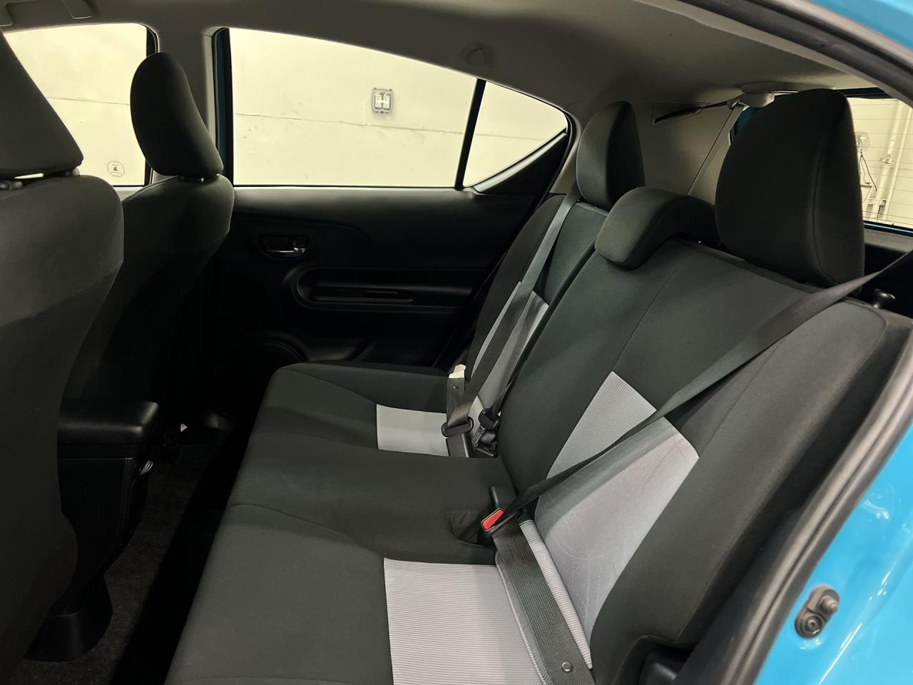 2018 Toyota Prius c HYBRID | REAR CAM | KEYLESS ENTRY |BLUETOOTH Photo