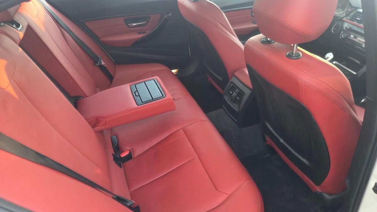 2014 BMW 3 Series 328i xDrive - Photo #9