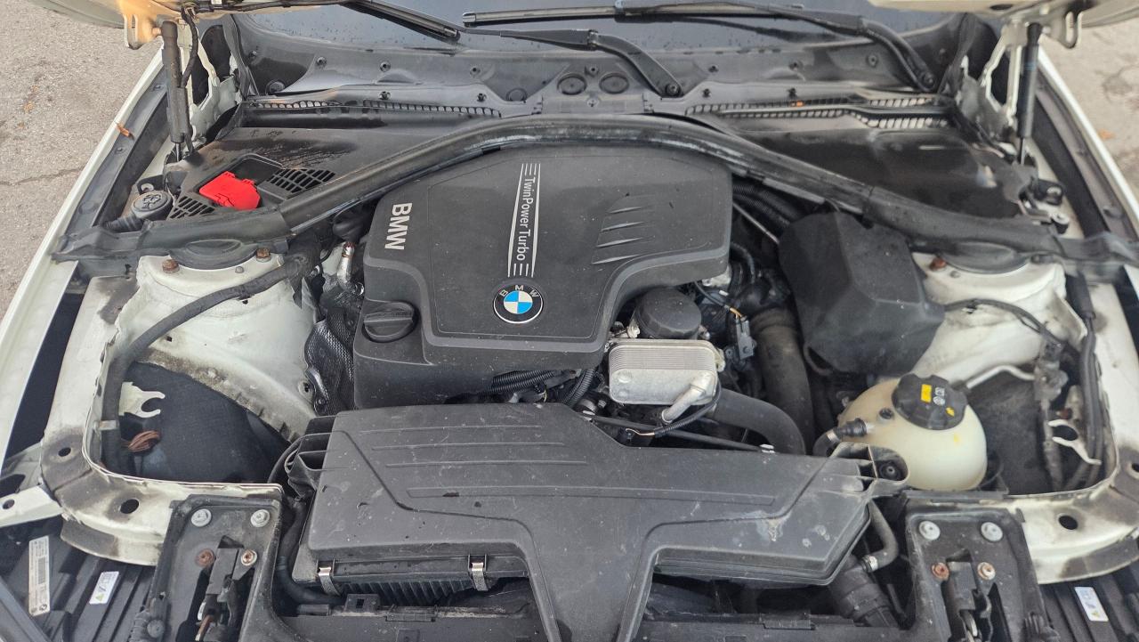 2014 BMW 3 Series 328i xDrive - Photo #21