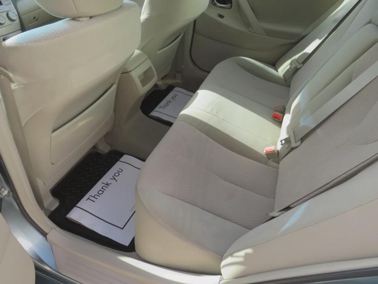 2011 Toyota Camry LE (**RARE!!!**VERY LOW KM!!**CLEAN TITLE/NO ACCIDENTS!!**SAFETY/CERTIFIED!!**ALLOY RIMS**POWER SEATS**CRUISE CONTROL**BLUETOOTH**CD PLAYER**A/C**POWER LOCKS**) Photo