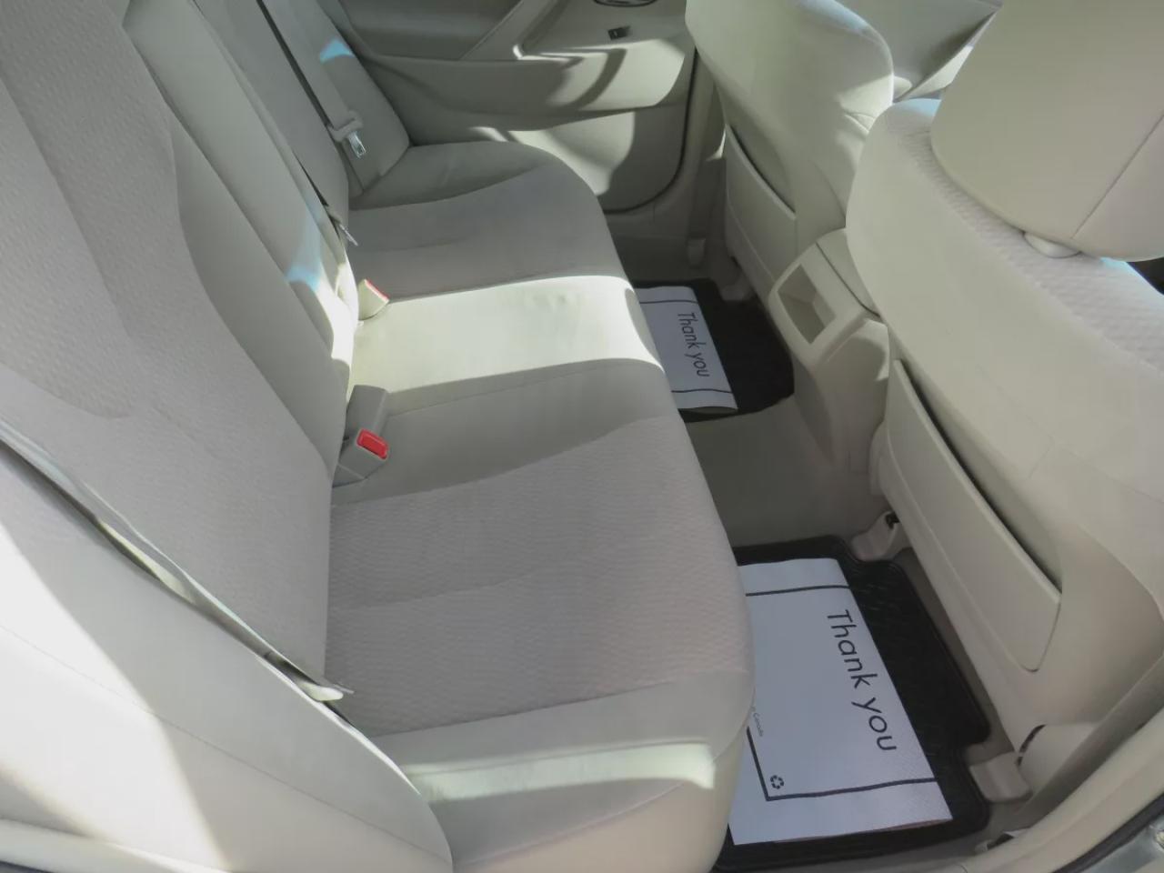 2011 Toyota Camry LE (**RARE!!!**VERY LOW KM!!**CLEAN TITLE/NO ACCIDENTS!!**SAFETY/CERTIFIED!!**ALLOY RIMS**POWER SEATS**CRUISE CONTROL**BLUETOOTH**CD PLAYER**A/C**POWER LOCKS**) Photo