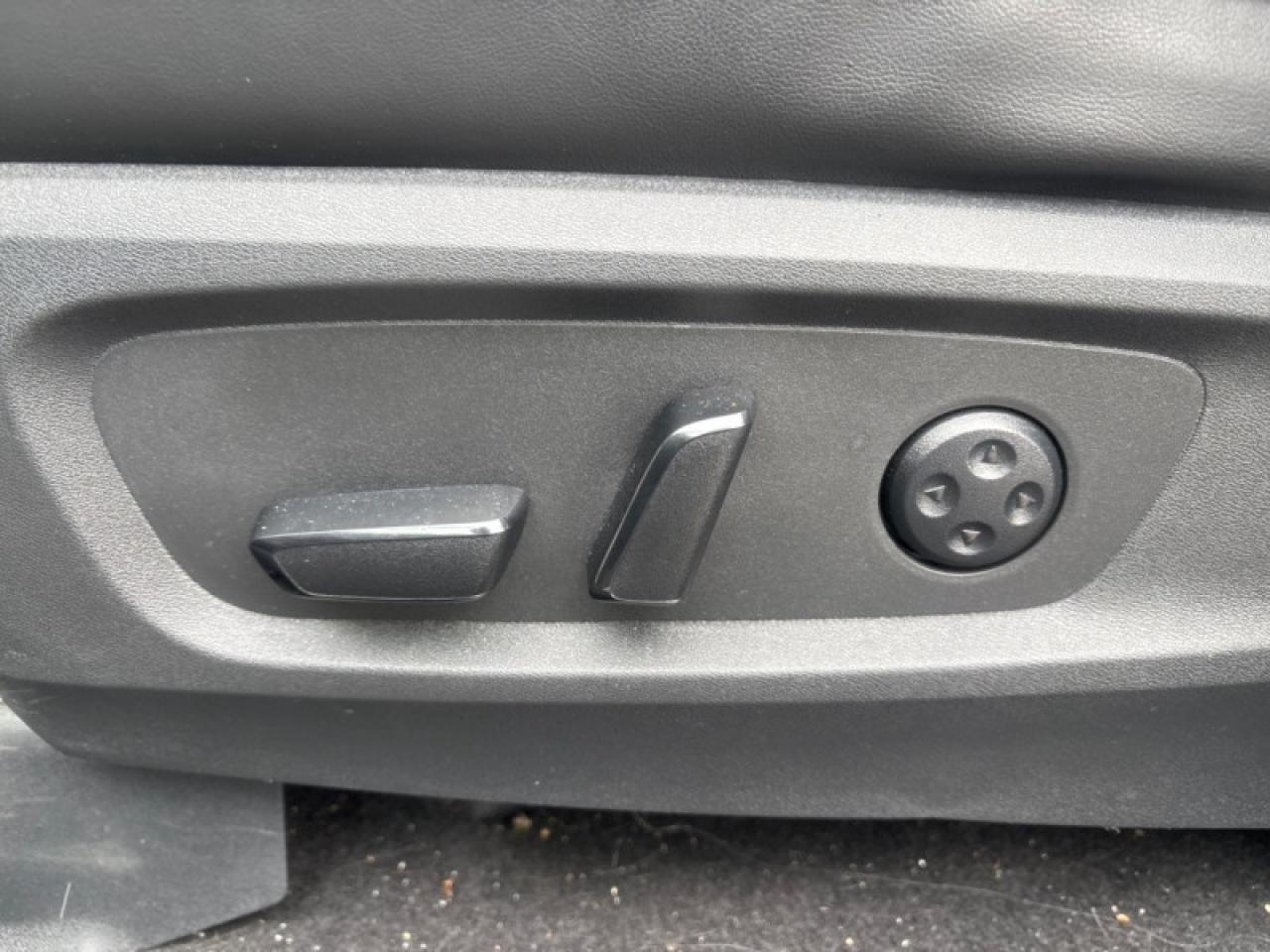 2023 Nissan Pathfinder Platinum  - Cooled Seats Photo