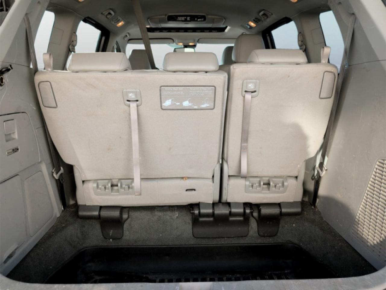 2016 Honda Odyssey Touring Photo
