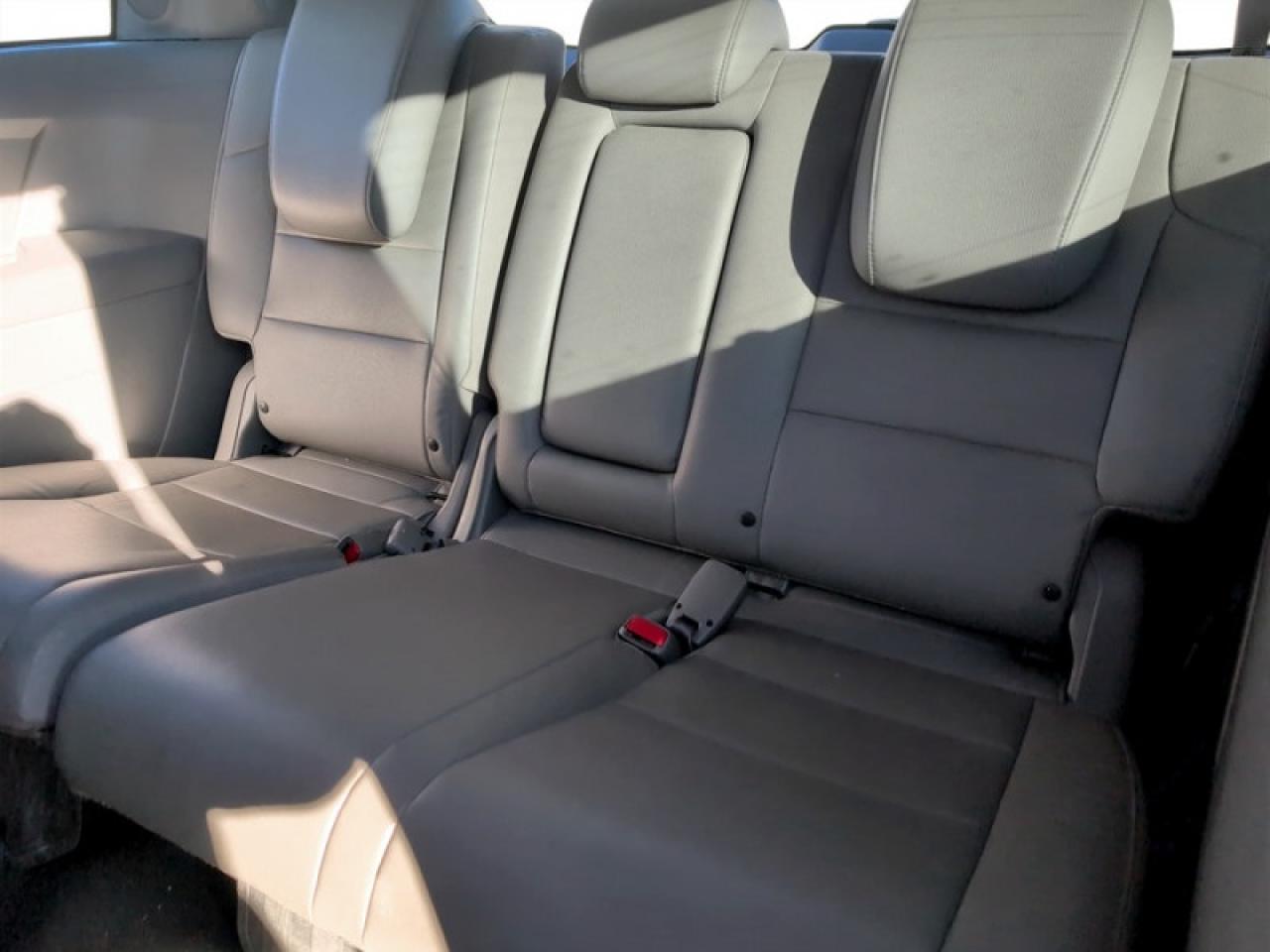 2016 Honda Odyssey Touring Photo