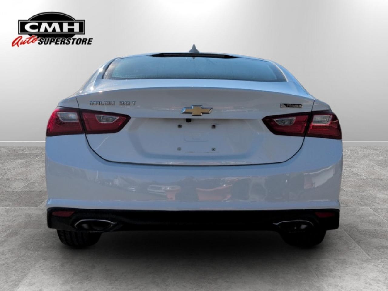 2017 Chevrolet Malibu Premier  **VERY LOW KMS - CLEAN CF** Photo2