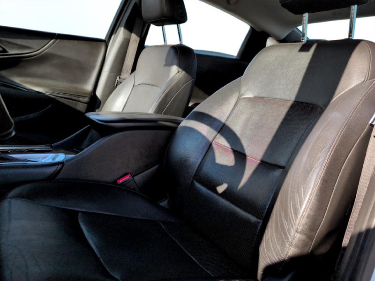 2017 Chevrolet Malibu Premier  **VERY LOW KMS - CLEAN CF** Photo