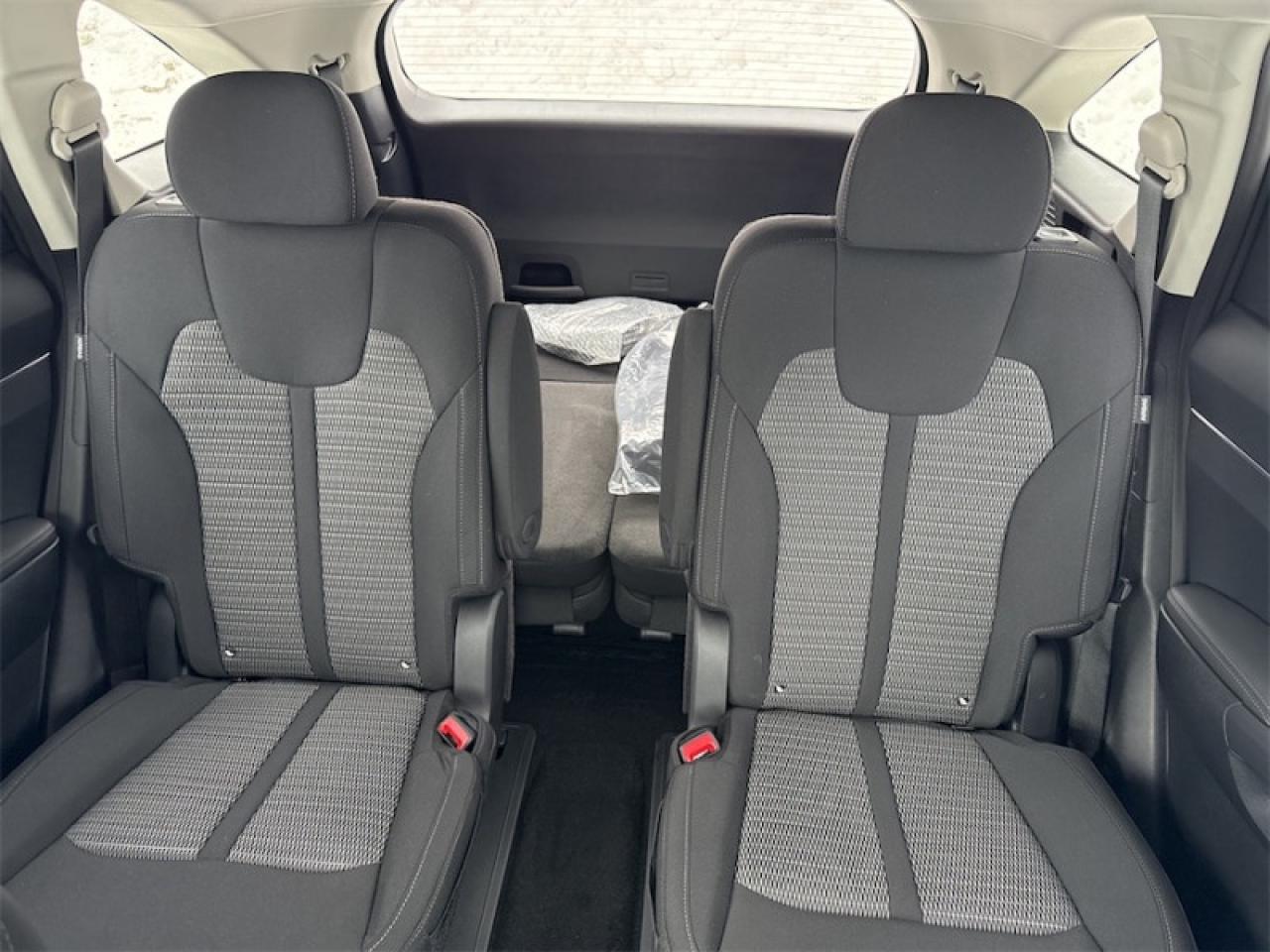 2026 Kia Sorento Plug-In Hybrid LX   -  Heated Seats Photo