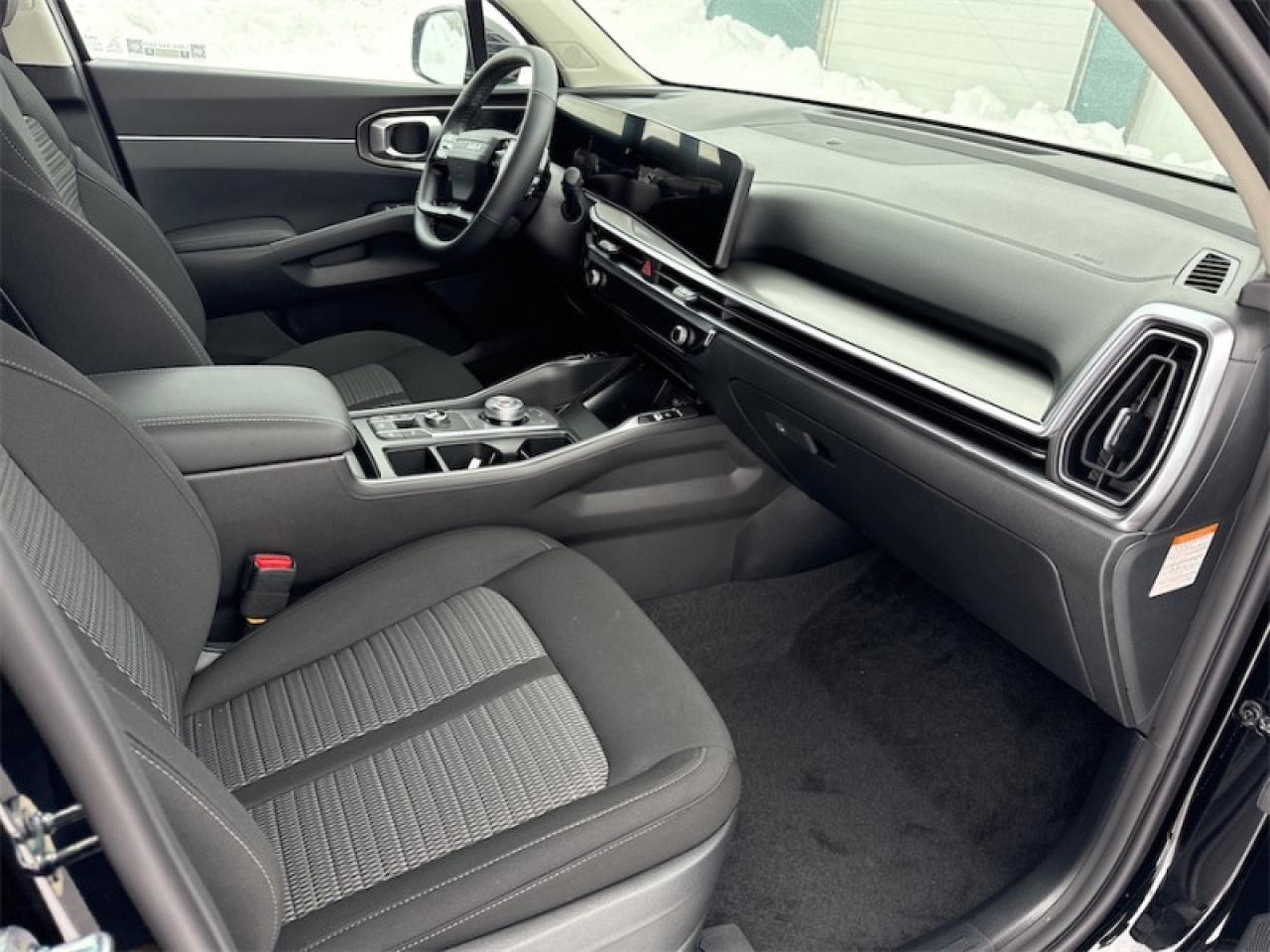 2026 Kia Sorento Plug-In Hybrid LX   -  Heated Seats Photo