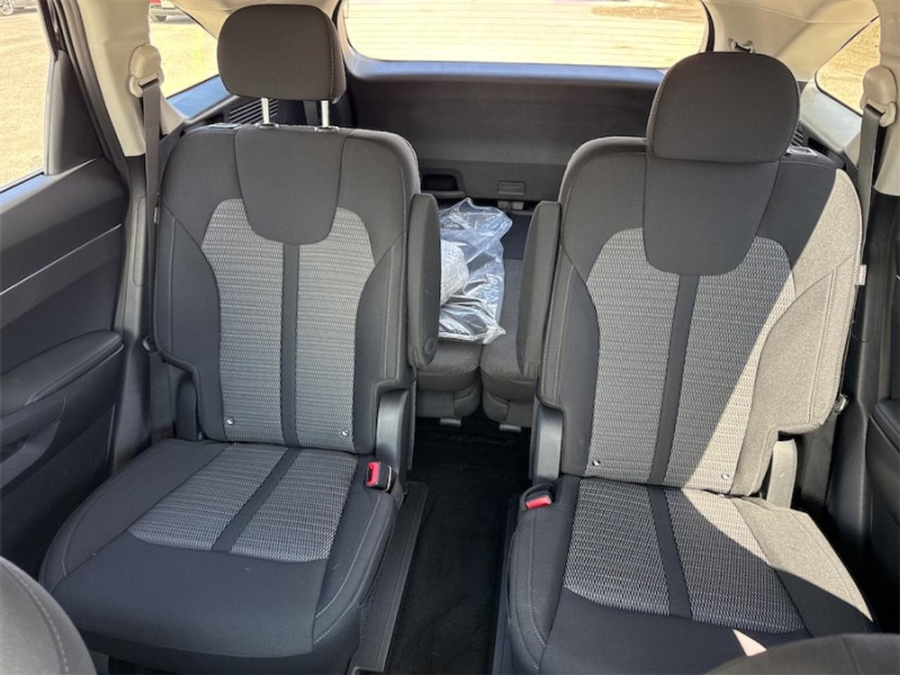 2026 Kia Sorento Plug-In Hybrid LX   -  Heated Seats Photo
