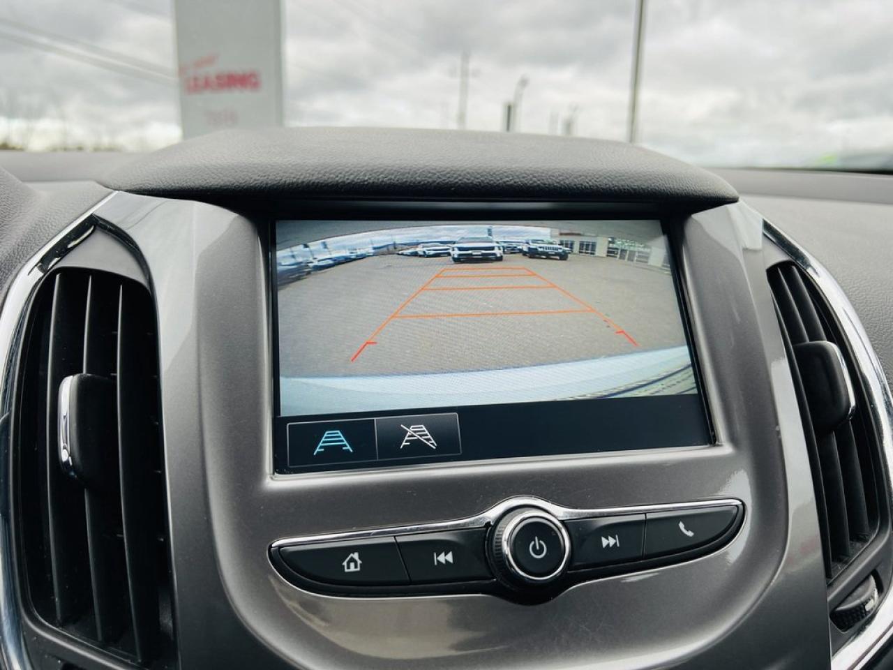 2018 Chevrolet Cruze LT Turbo Photo