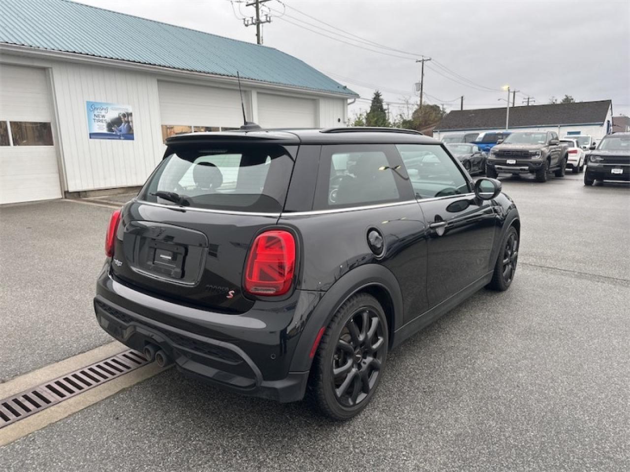2024 MINI 3 Door Cooper S  - Climate Control Photo4