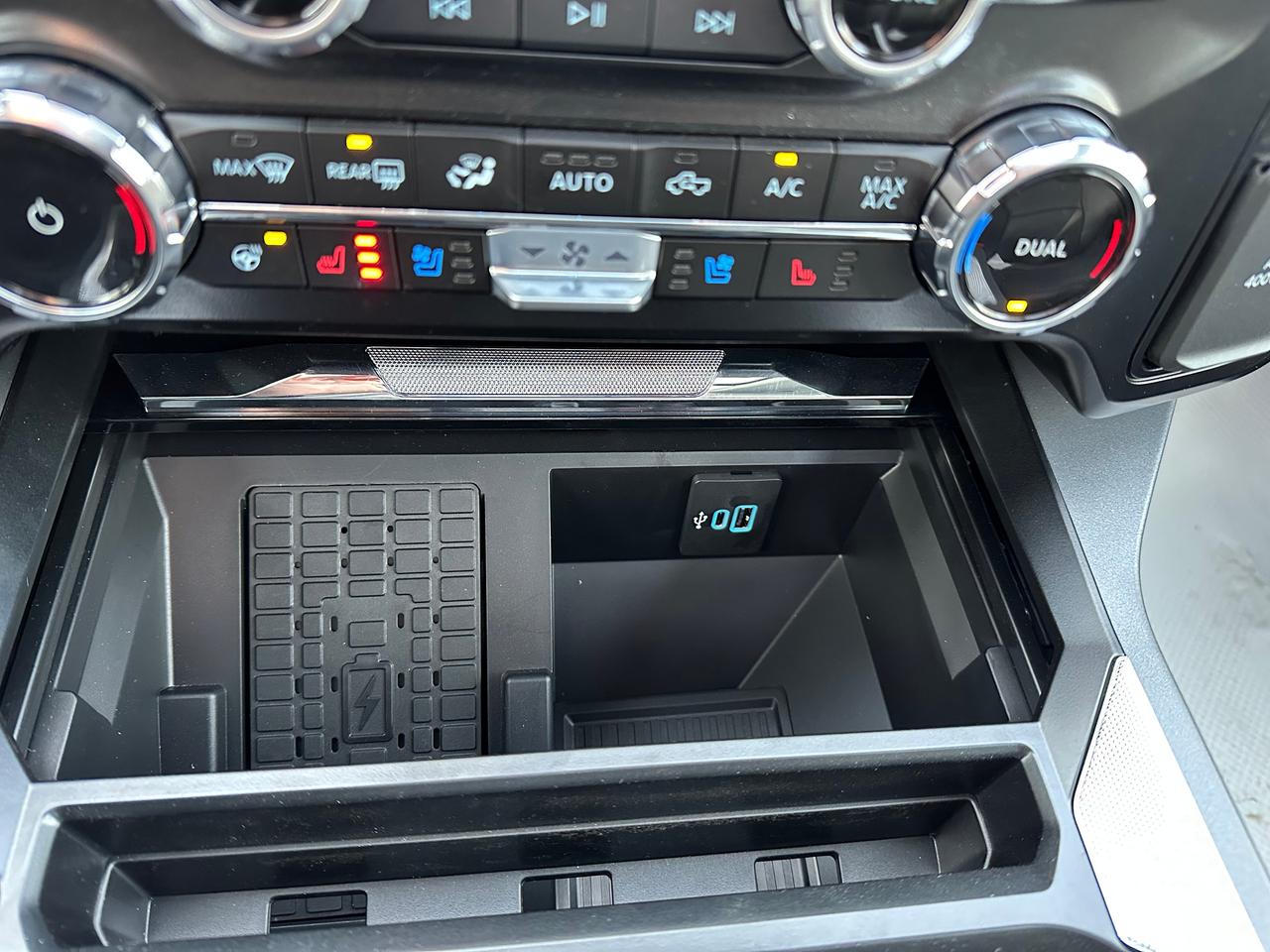 2025 Ford F-350 Super Duty SRW LARIAT 4WD Crew Cab 6.75' Box 618A Photo5