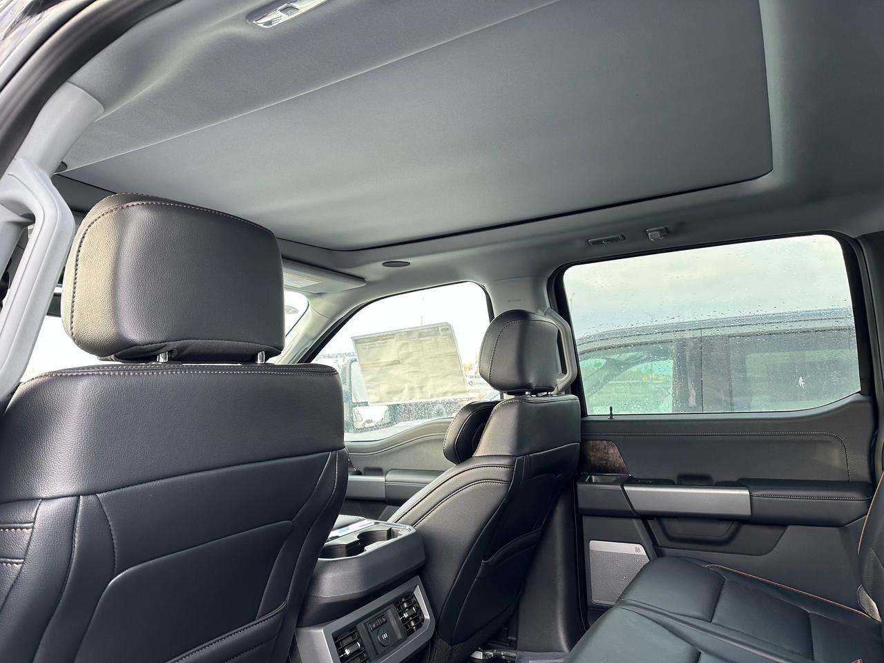 2025 Ford F-350 Super Duty SRW LARIAT 4WD Crew Cab 6.75' Box 618A Photo5