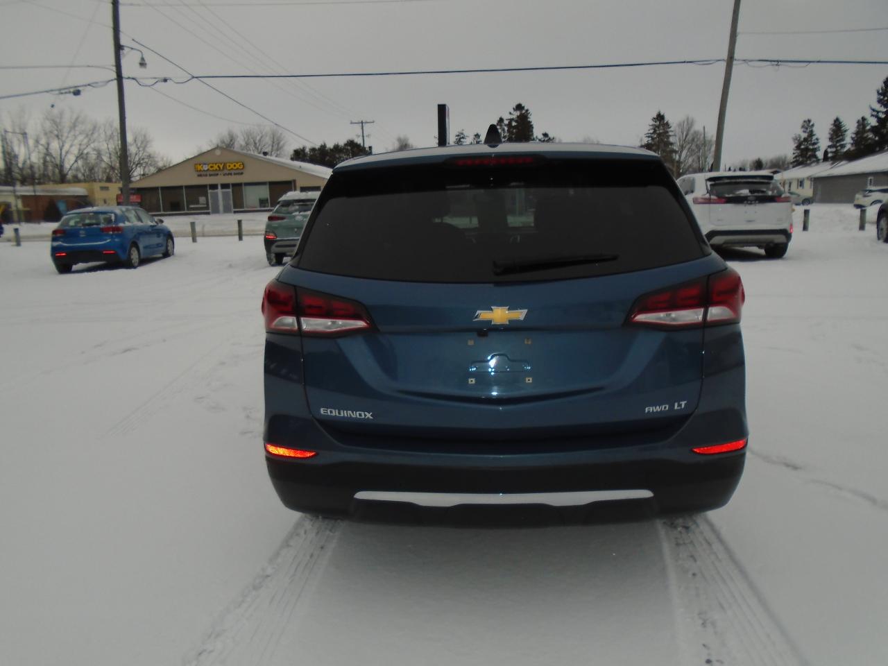 2024 Chevrolet Equinox LT Photo3