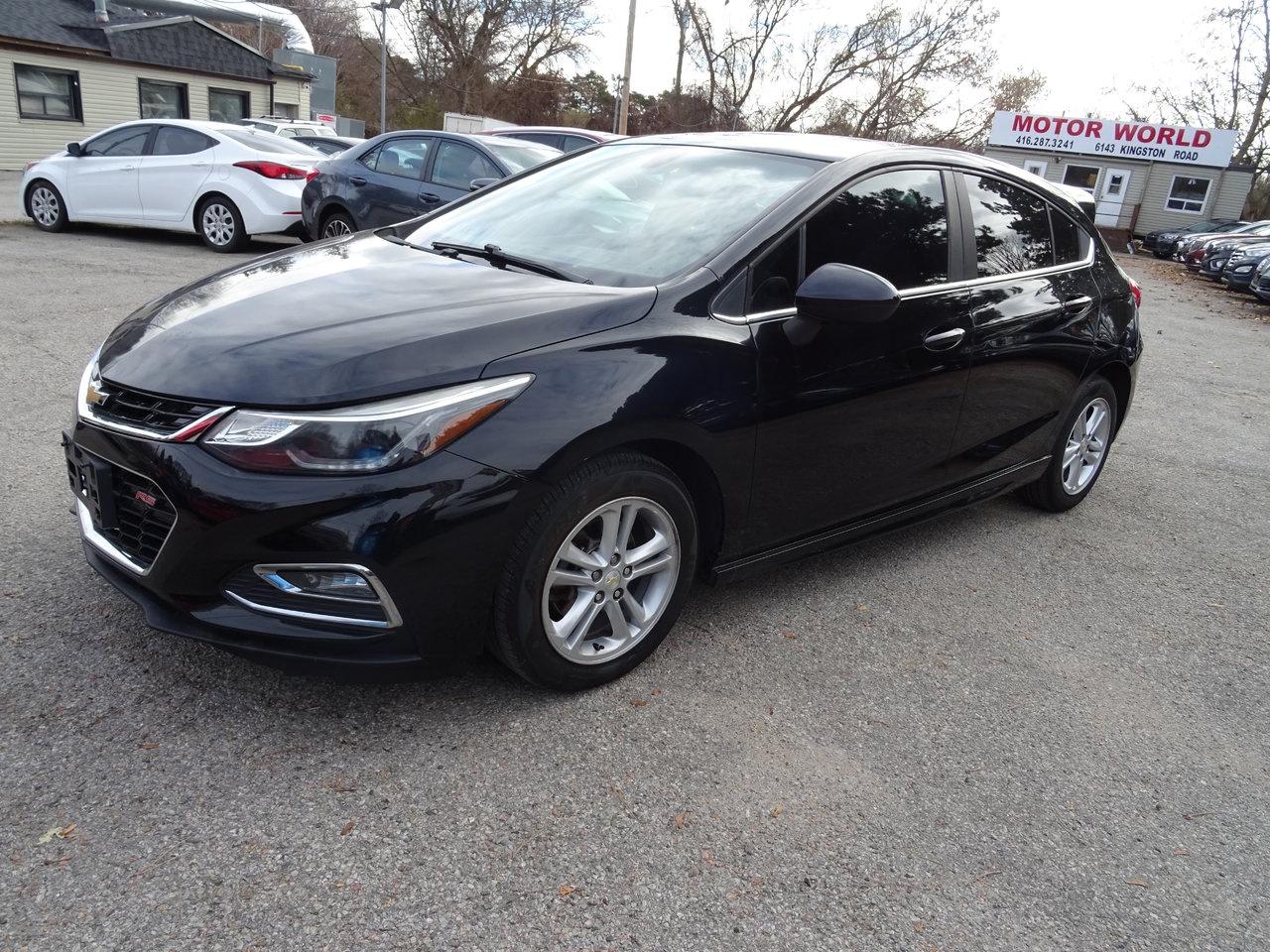 2017 Chevrolet Cruze LT - Photo #2