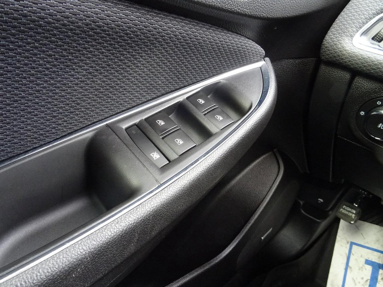 2017 Chevrolet Cruze LT - Photo #21