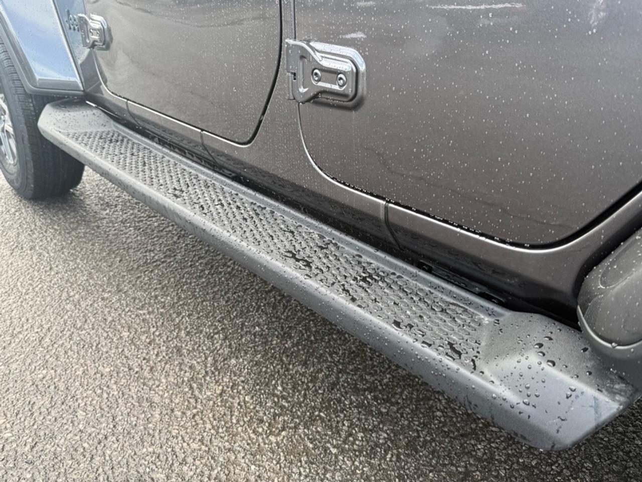 2026 Jeep Wrangler Sahara  - Safety Group - Side Steps - $196.67 /Wk Photo