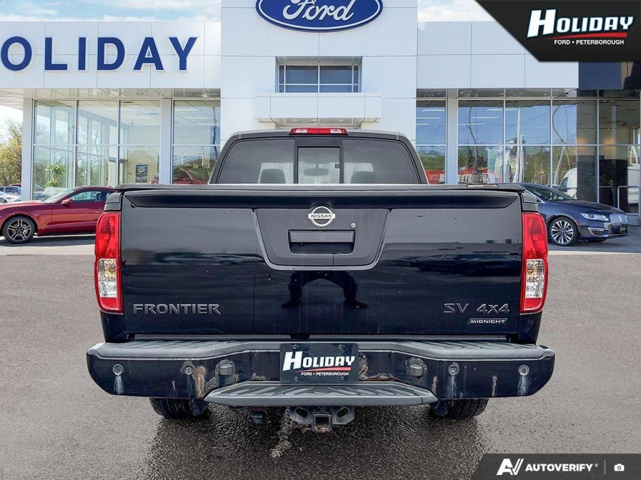 2018 Nissan Frontier MIDNIGHT EDITION Photo4