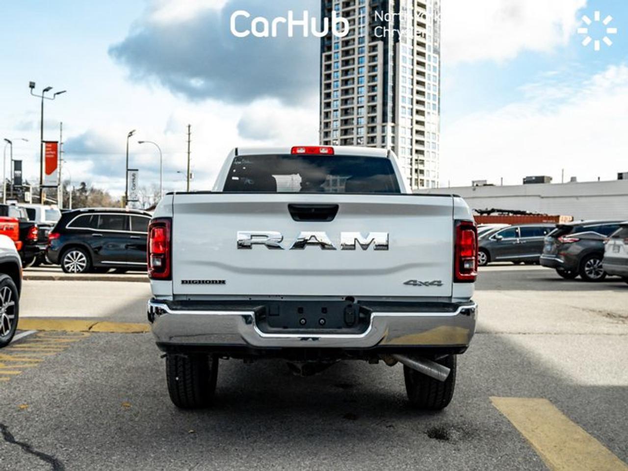 2025 RAM 2500 Big Horn 6'4" Box 6.4L V8 Hemi Navi 12'' Display Remote Start Photo