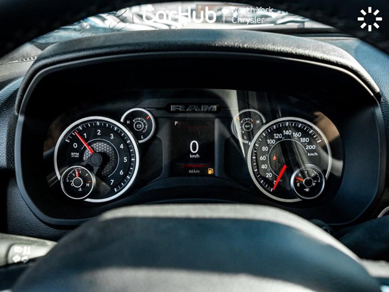 2025 RAM 2500 Big Horn 6'4" Box 6.4L V8 Hemi Navi 12'' Display Remote Start Photo