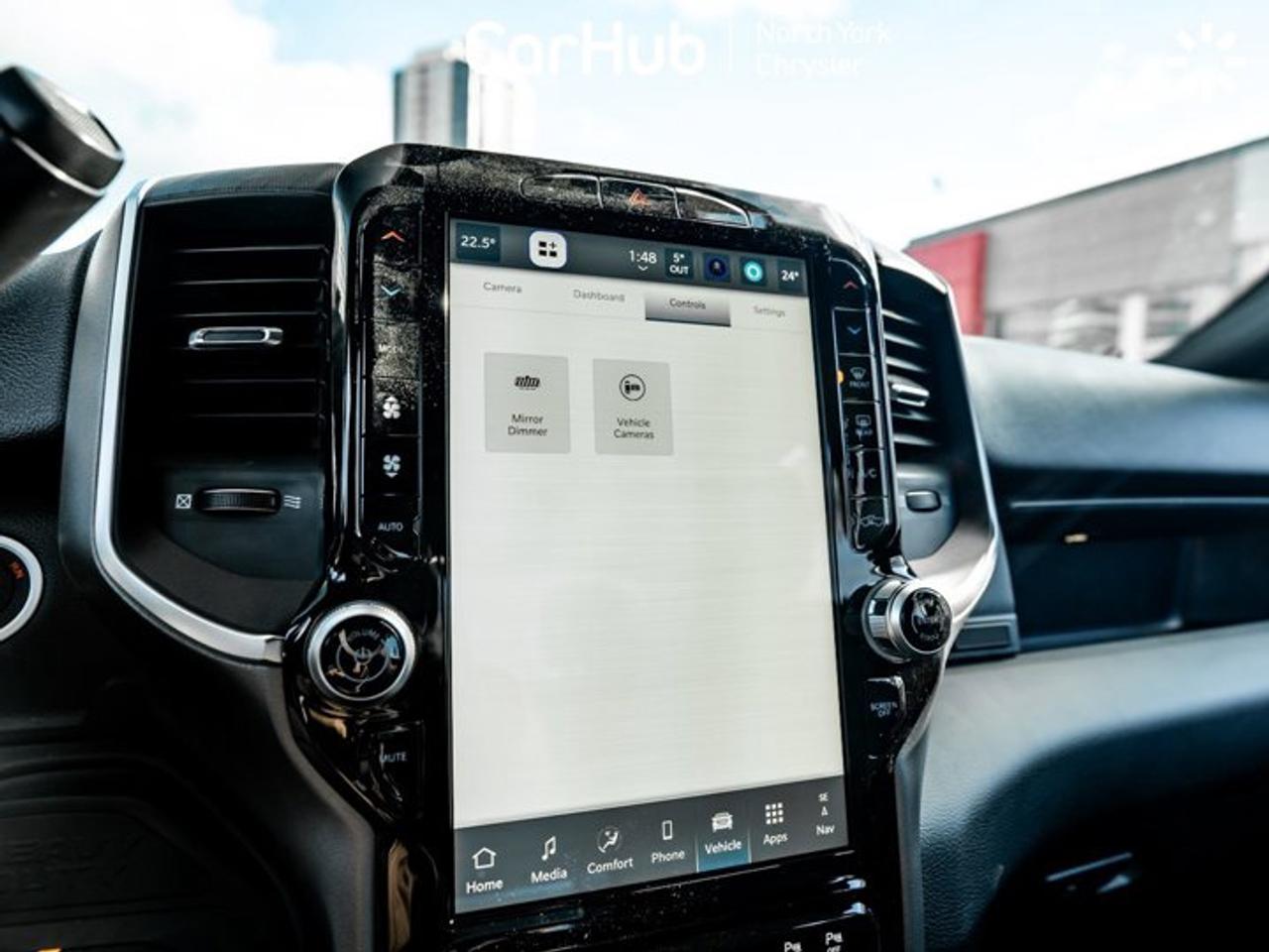 2025 RAM 2500 Big Horn 6'4" Box 6.4L V8 Hemi Navi 12'' Display Remote Start Photo