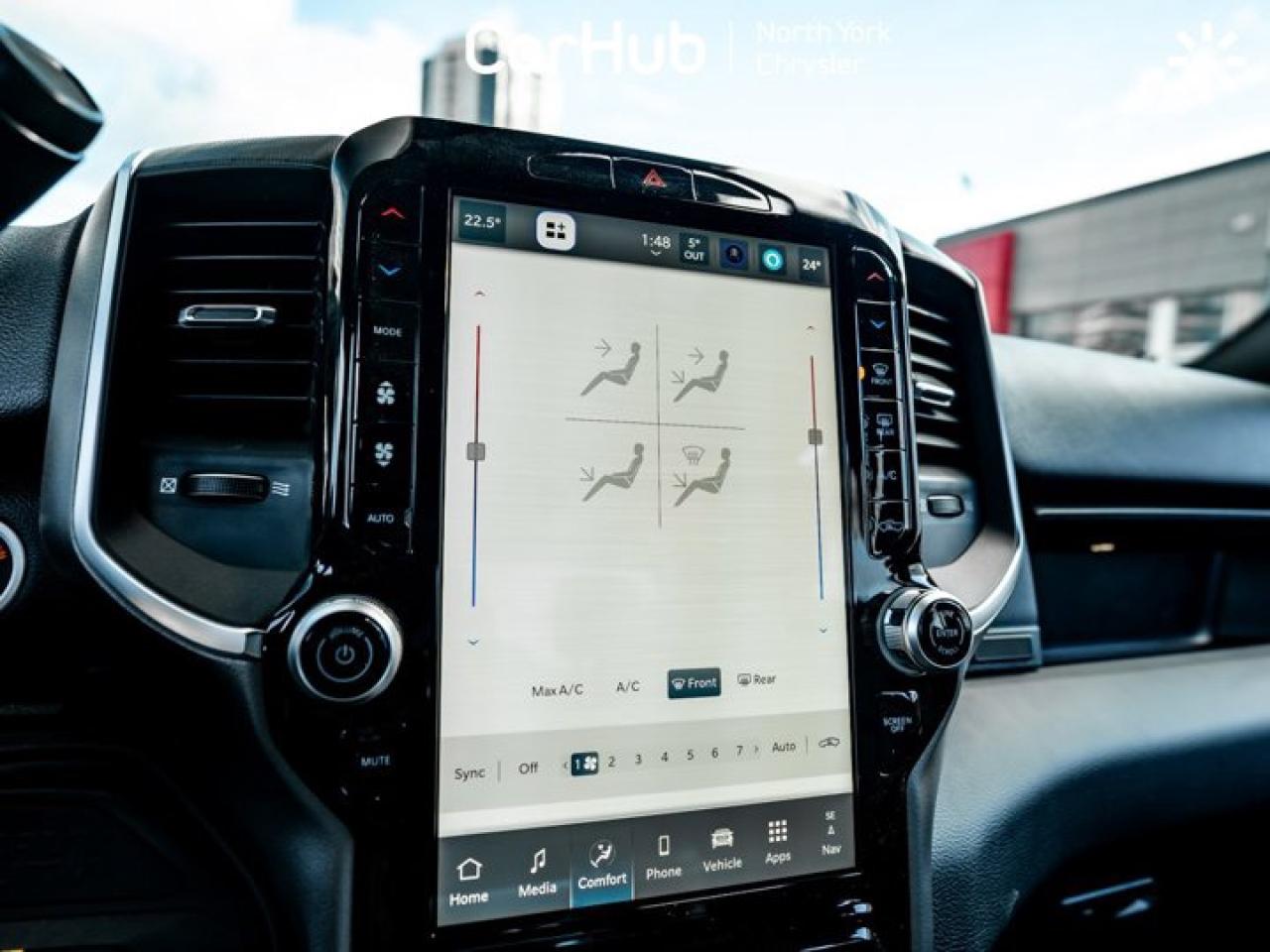 2025 RAM 2500 Big Horn 6'4" Box 6.4L V8 Hemi Navi 12'' Display Remote Start Photo