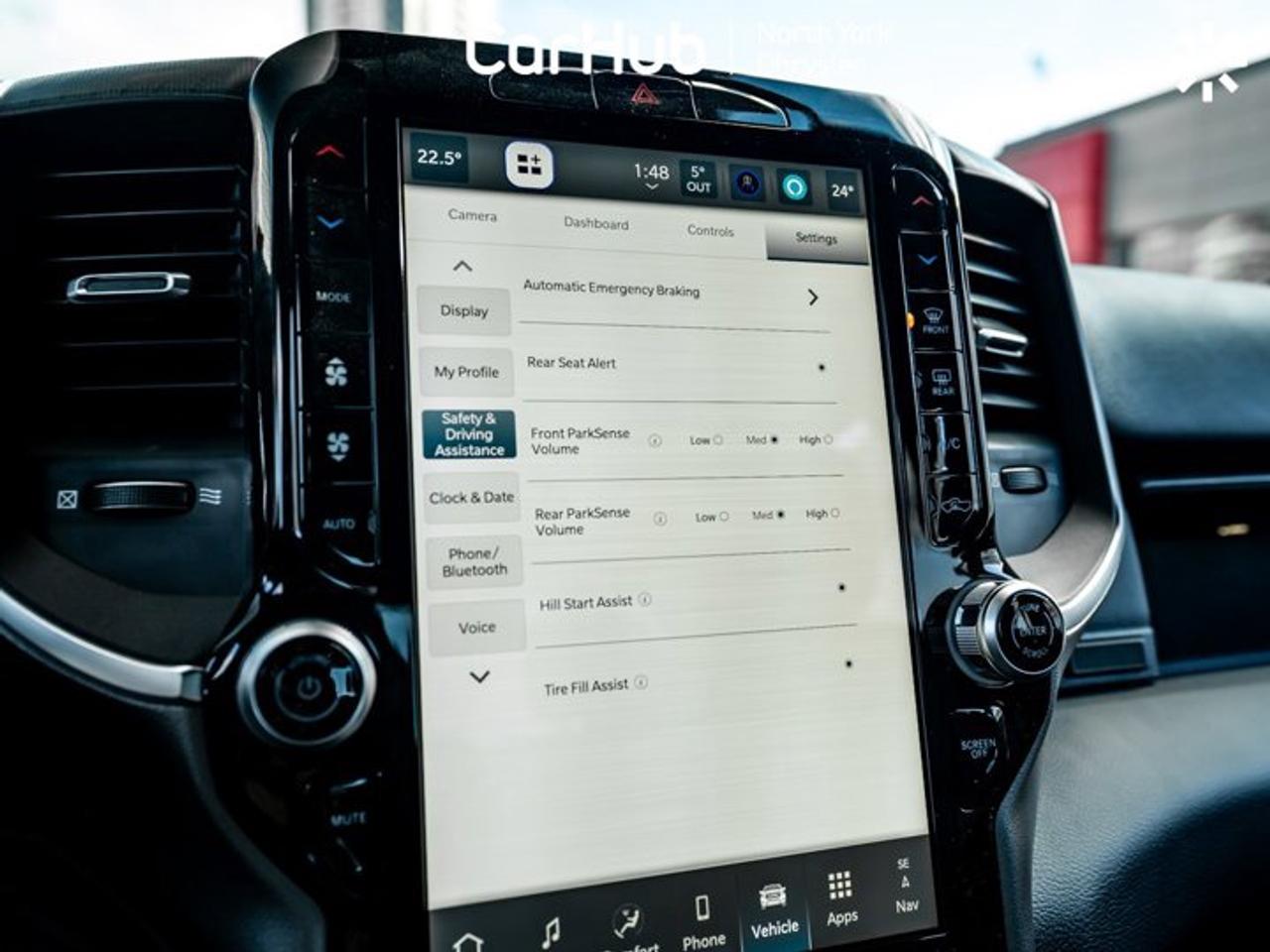 2025 RAM 2500 Big Horn 6'4" Box 6.4L V8 Hemi Navi 12'' Display Remote Start Photo