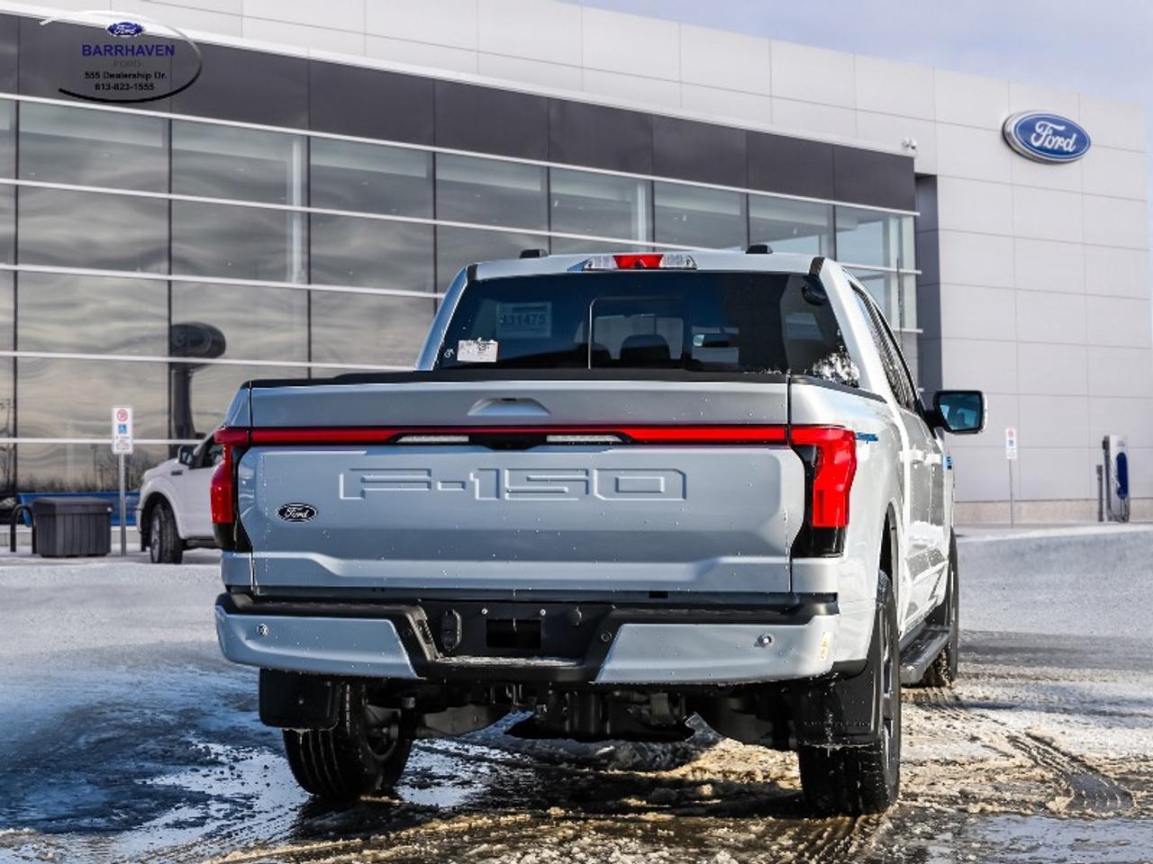 2025 Ford F-150 Lightning Lariat Photo2