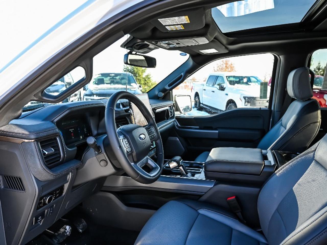 2025 Ford F-150 Lightning Lariat Photo