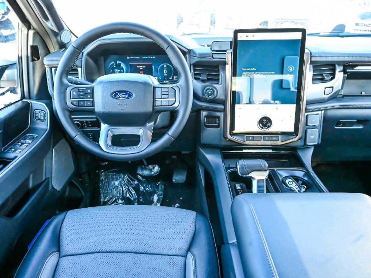 2025 Ford F-150 Lightning Lariat Photo