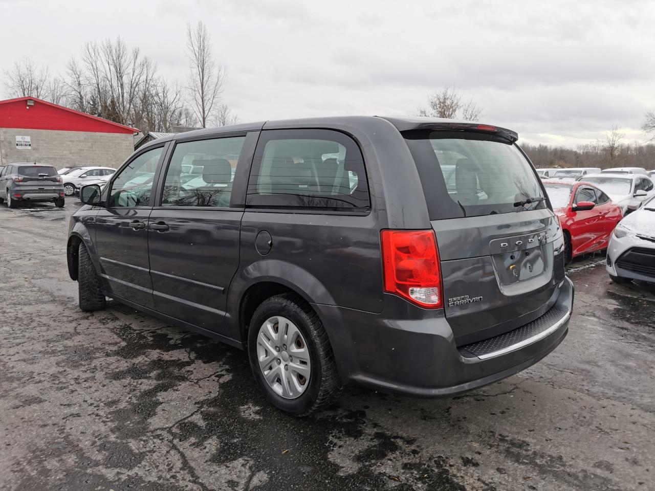 2016 Dodge Grand Caravan SE Photo