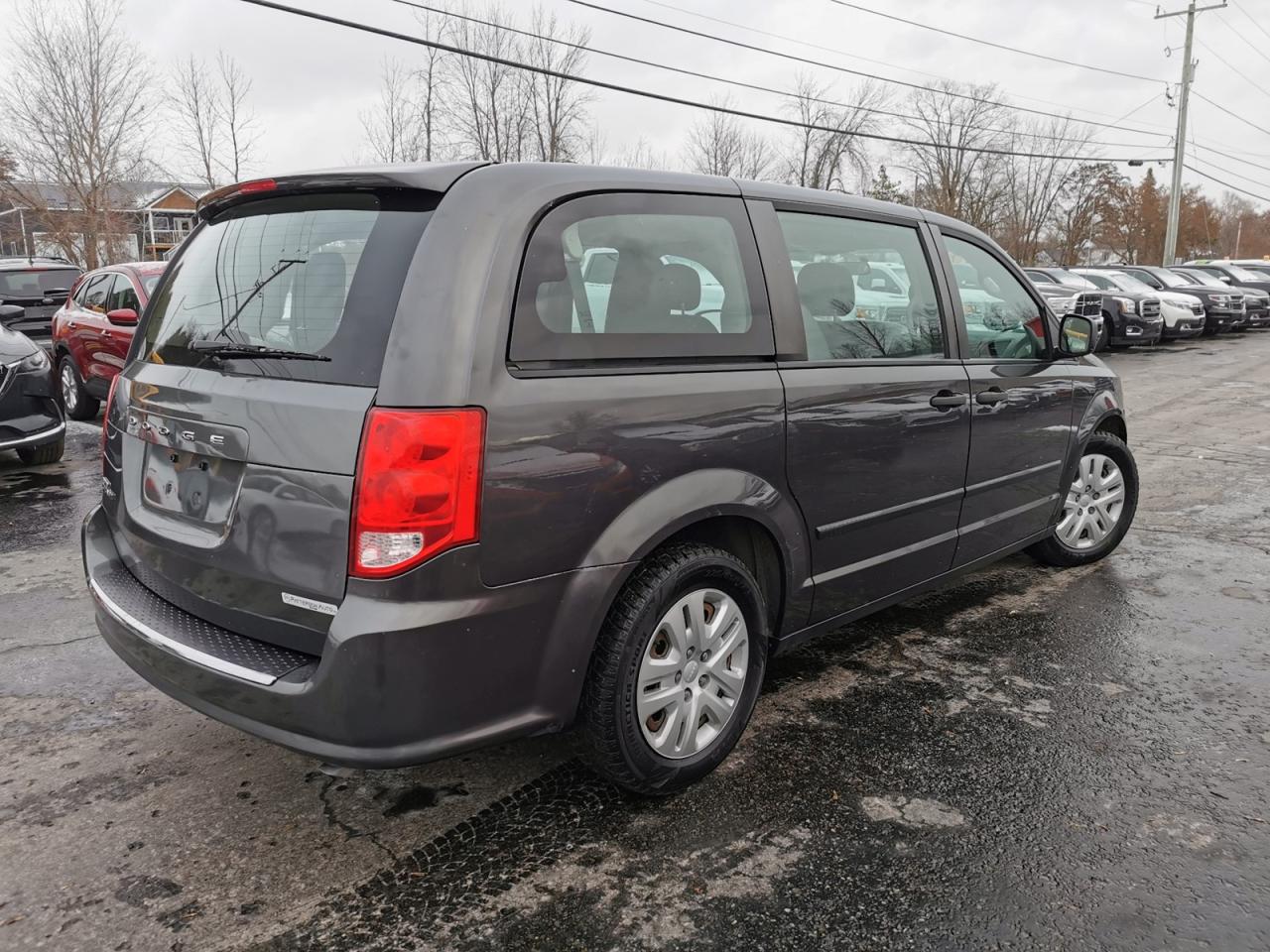 2016 Dodge Grand Caravan SE Photo4