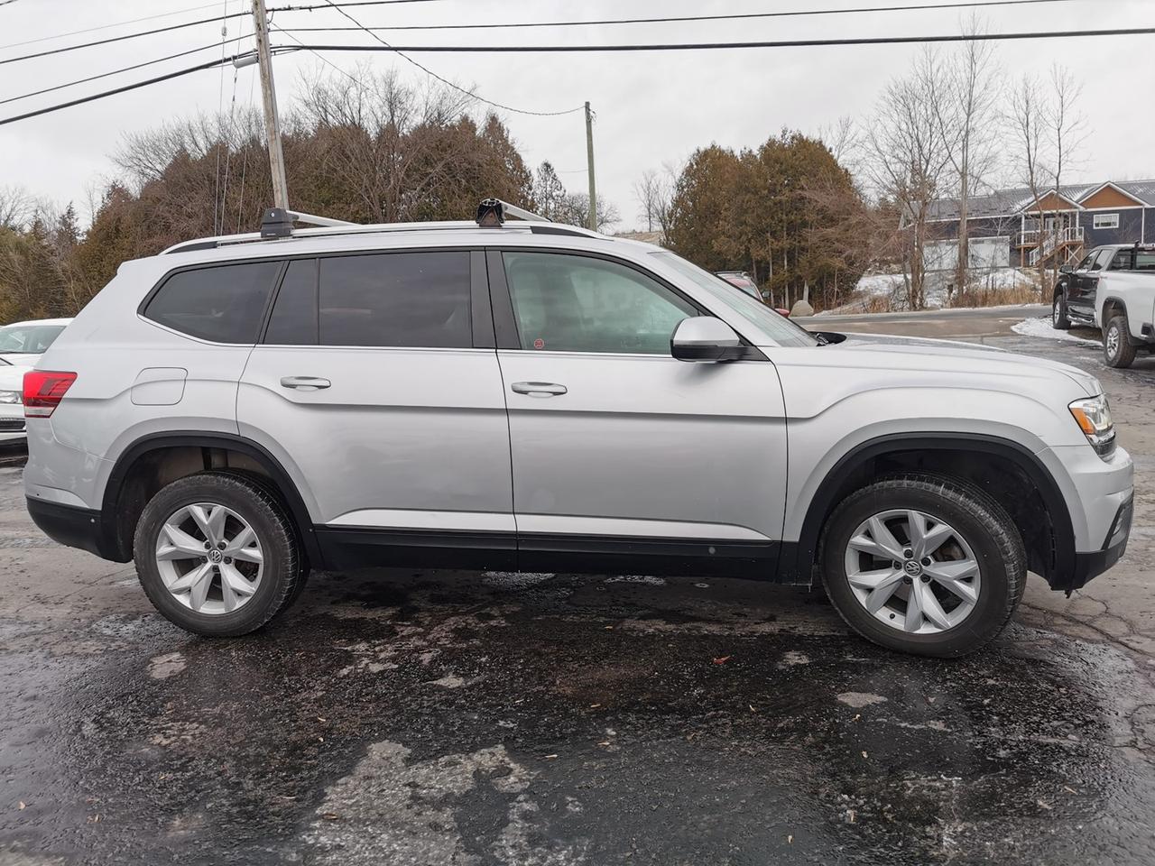 2018 Volkswagen Atlas TRENDLINE Photo4