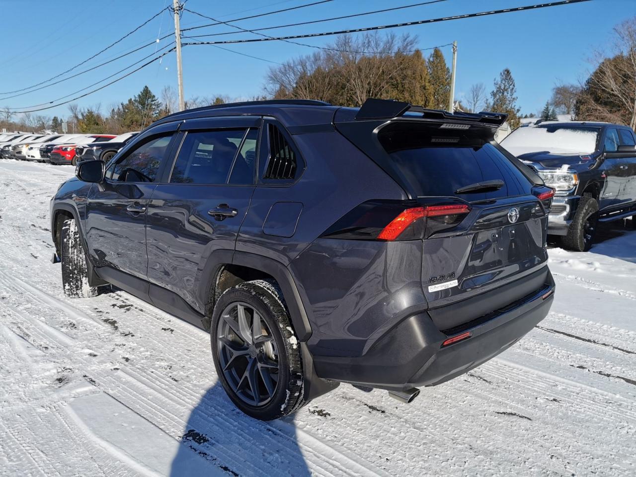 2022 Toyota RAV4 XLE AWD Photo