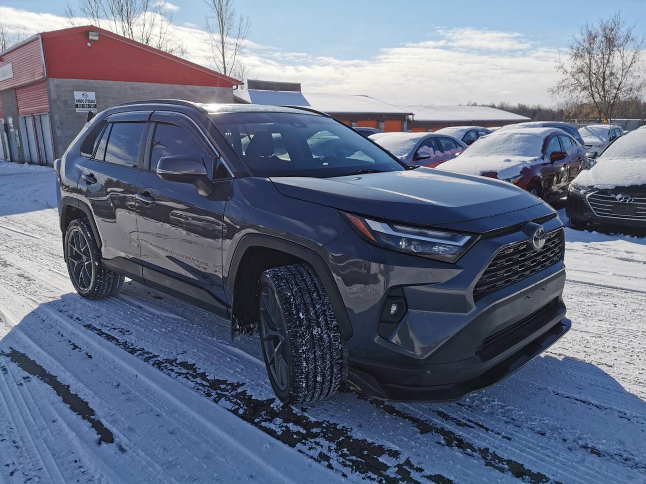 2022 Toyota RAV4 XLE AWD Photo